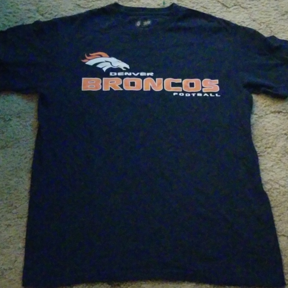 Denver Broncos tshirt